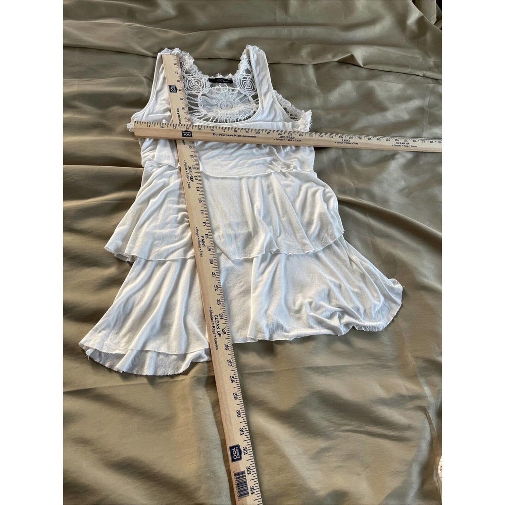 B’leev Womens White Sleeveless Round Neck Layered Ruffle Blouse Top Size Medium - Picture 6 of 8